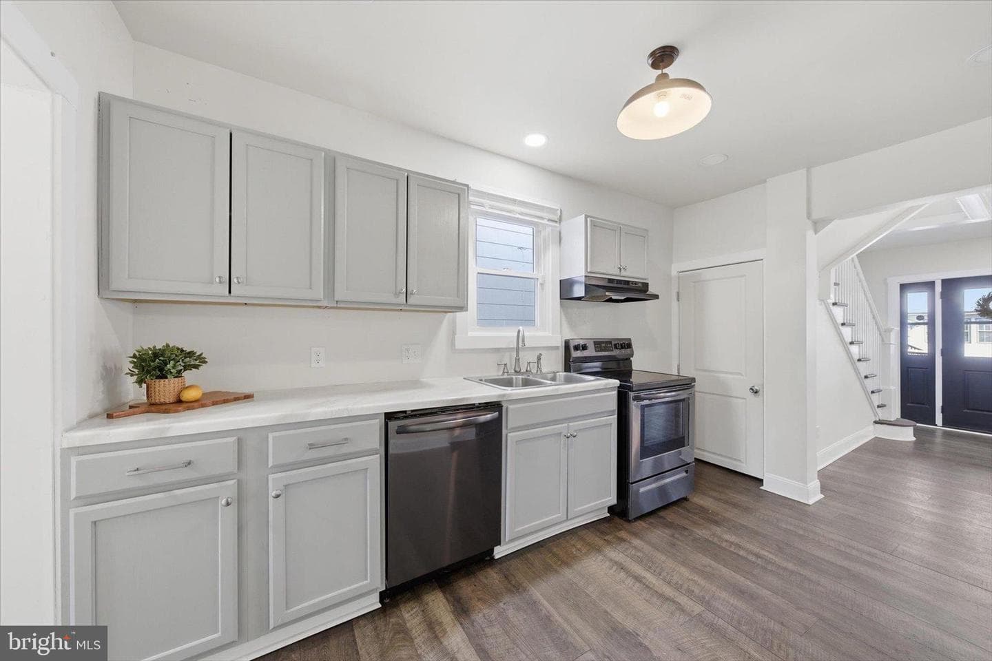 308 Ohio Avenue photo 12
