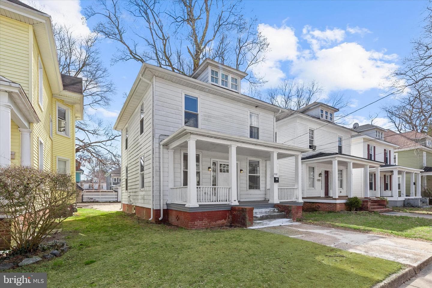 302 Hazel Avenue photo 2