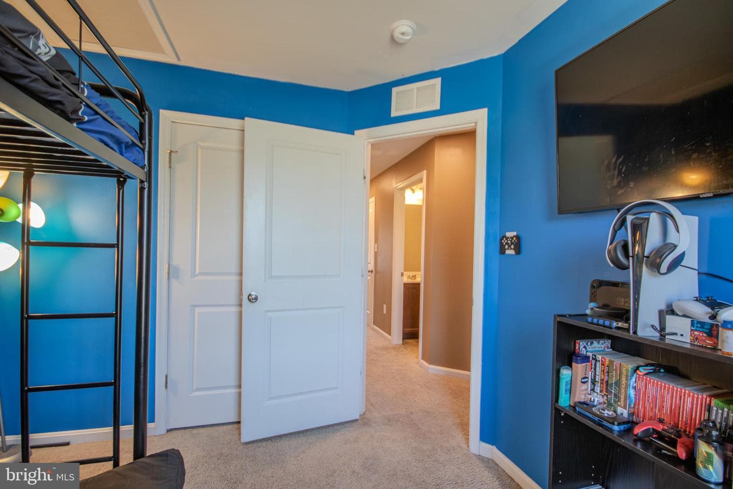 444 Creekbed Circle photo 20