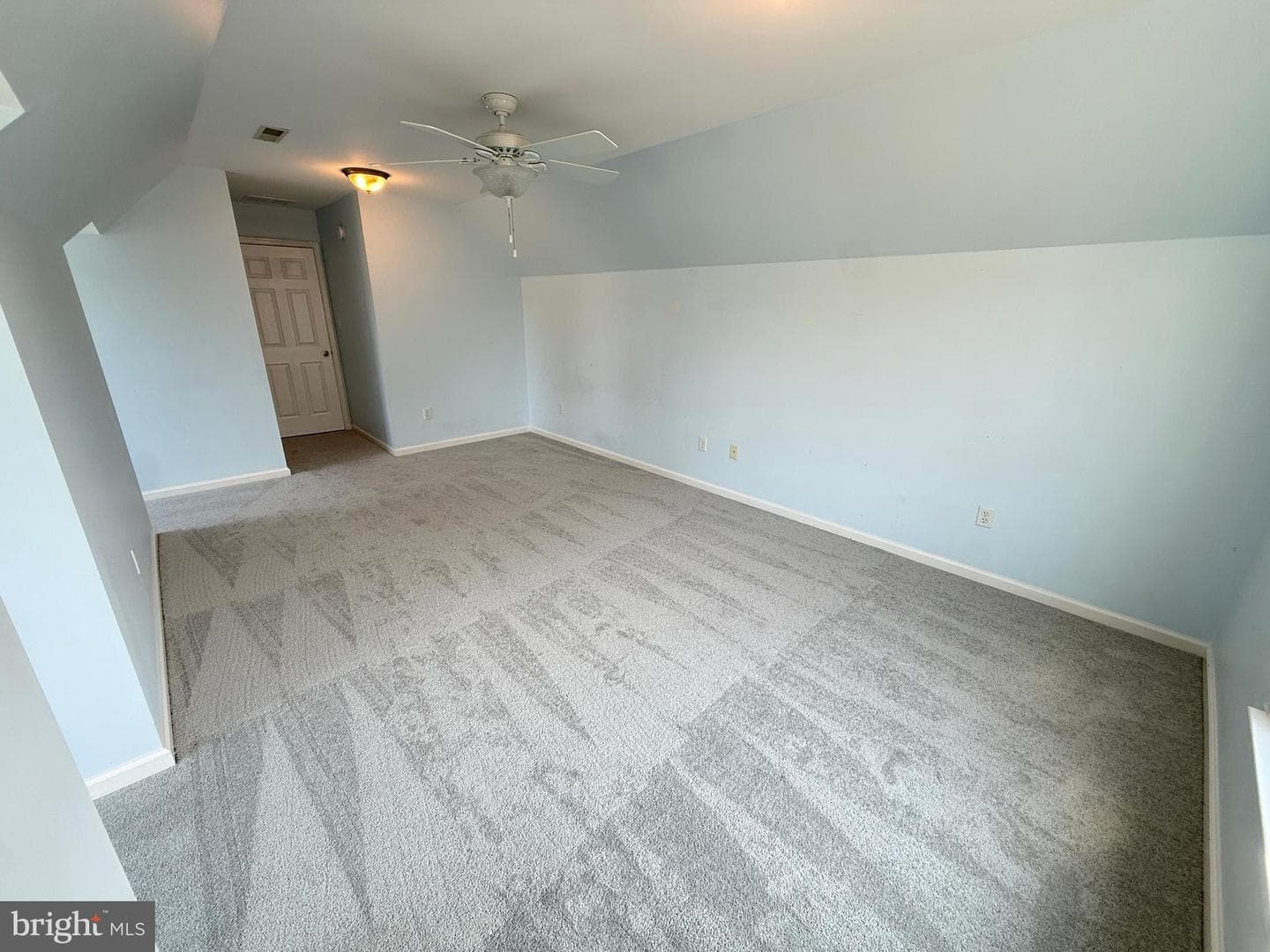 27621 Equestrian Drive photo 19