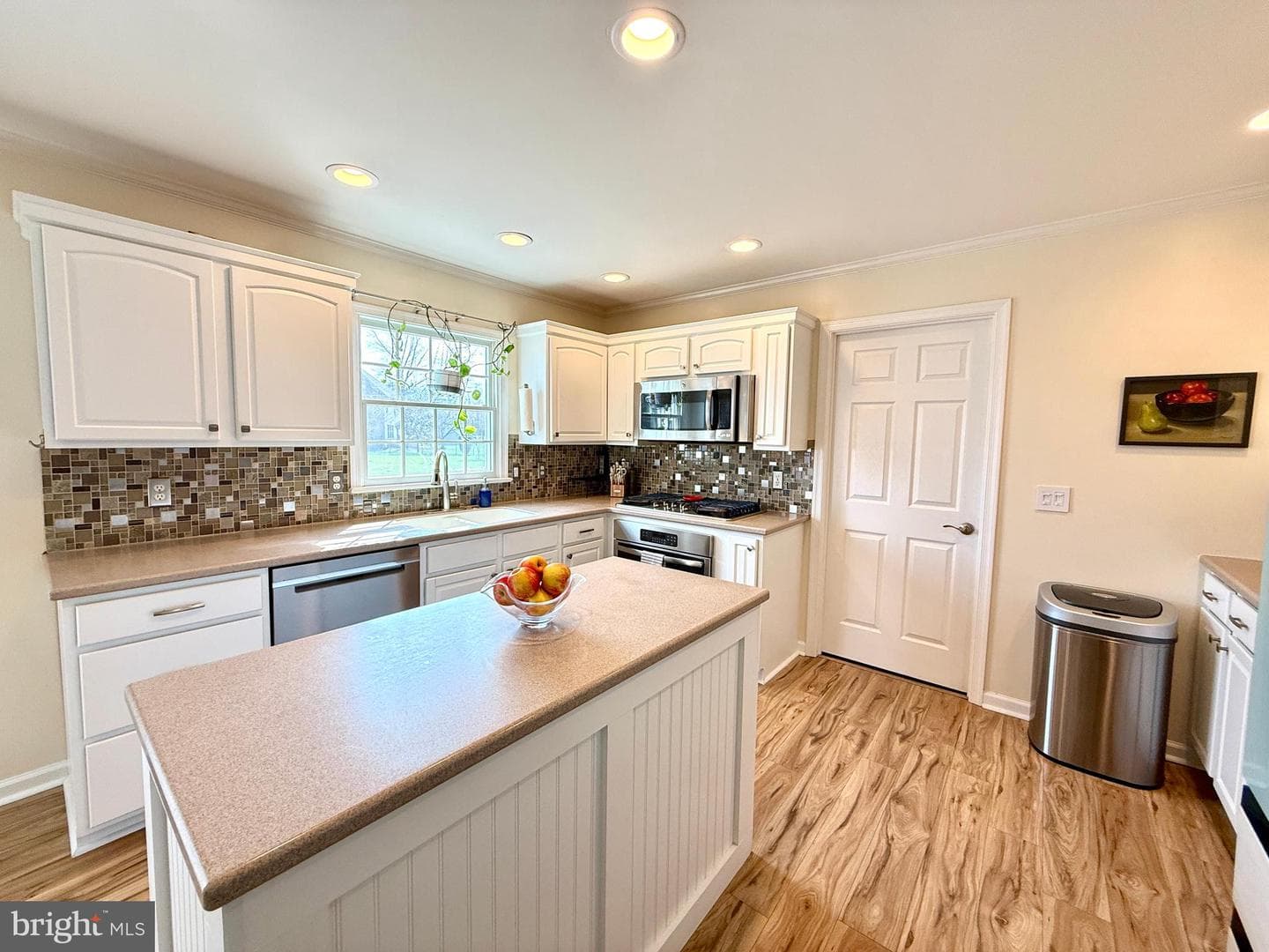 27621 Equestrian Drive photo 35