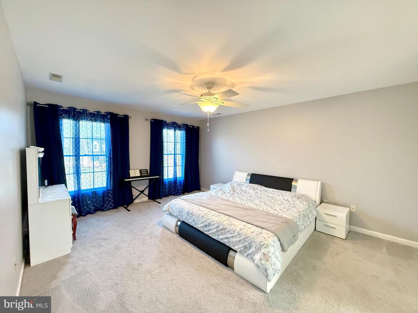27621 Equestrian Drive photo 7