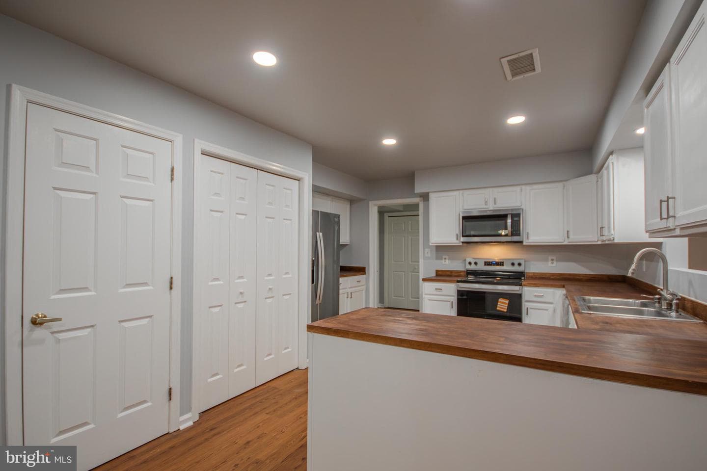 808 Upland Drive photo 12