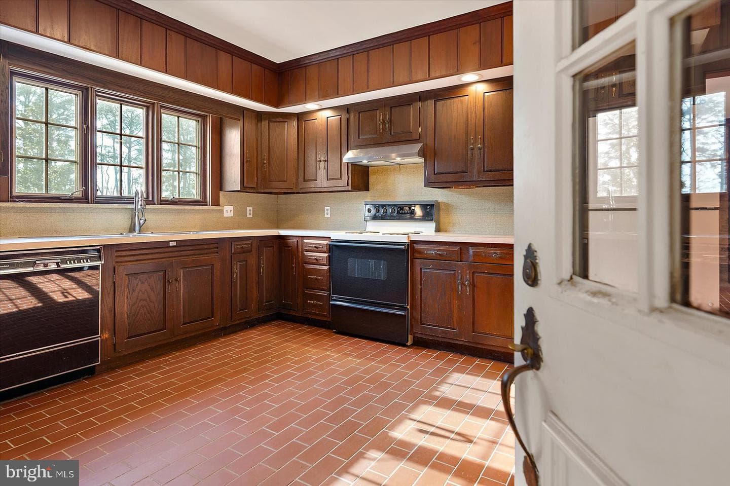 27980 Pemberton photo 28