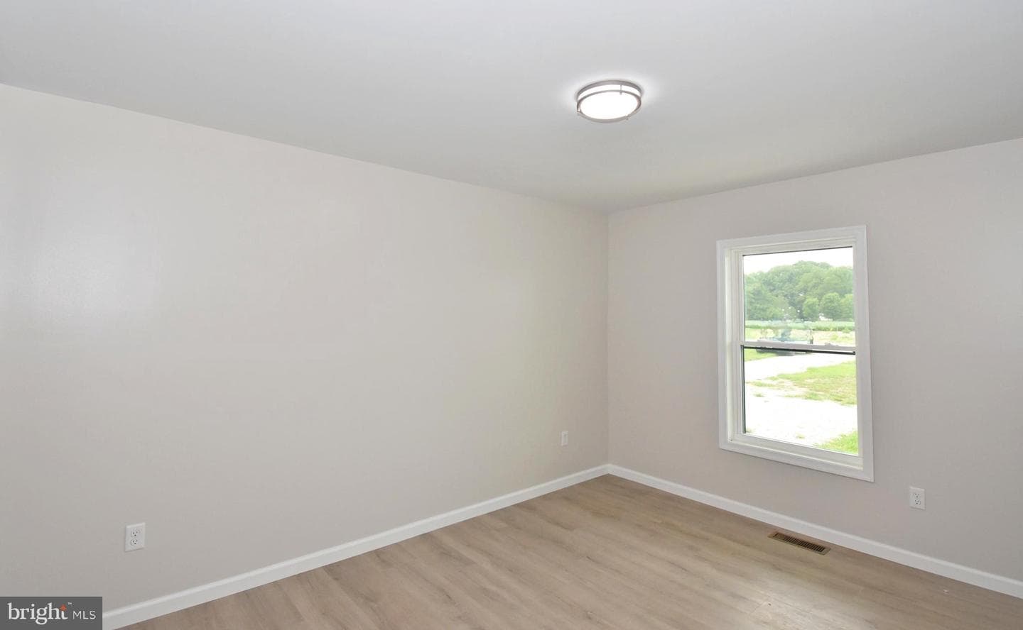 313 Brown Street photo 11