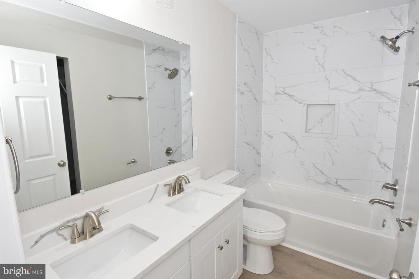 313 Brown Street photo 24