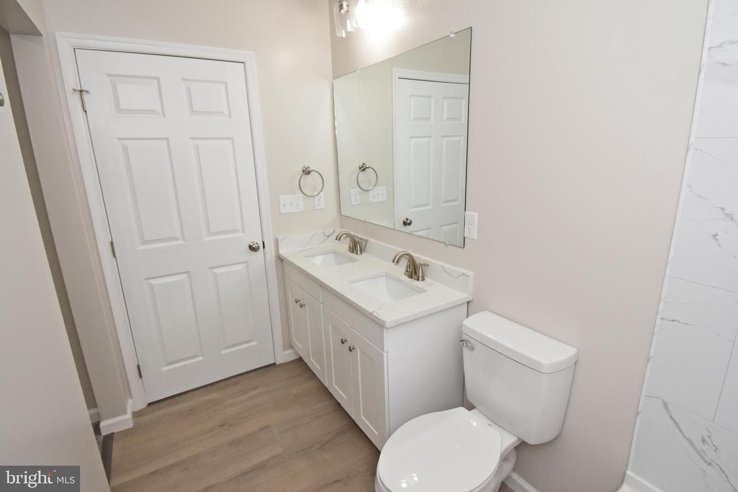 313 Brown Street photo 27
