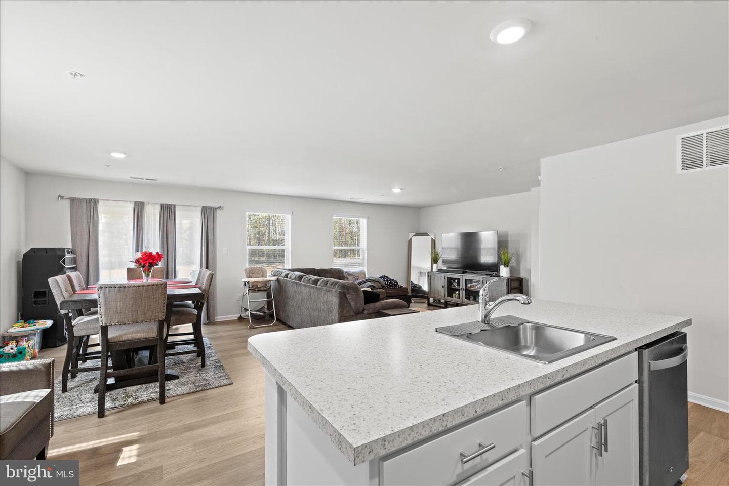 1706 Severn Street photo 19