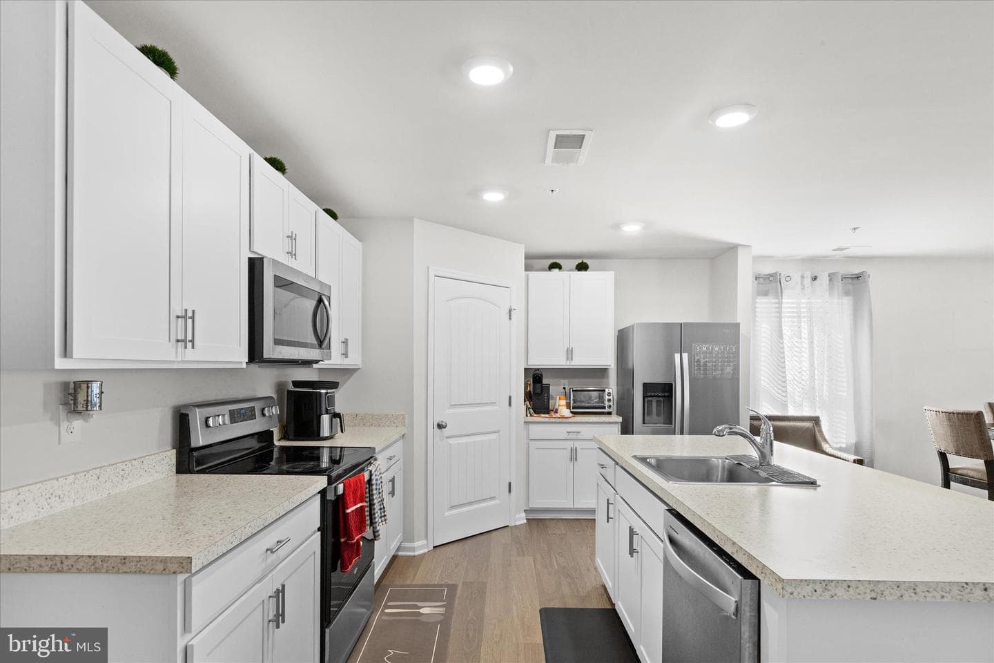1706 Severn Street photo 7