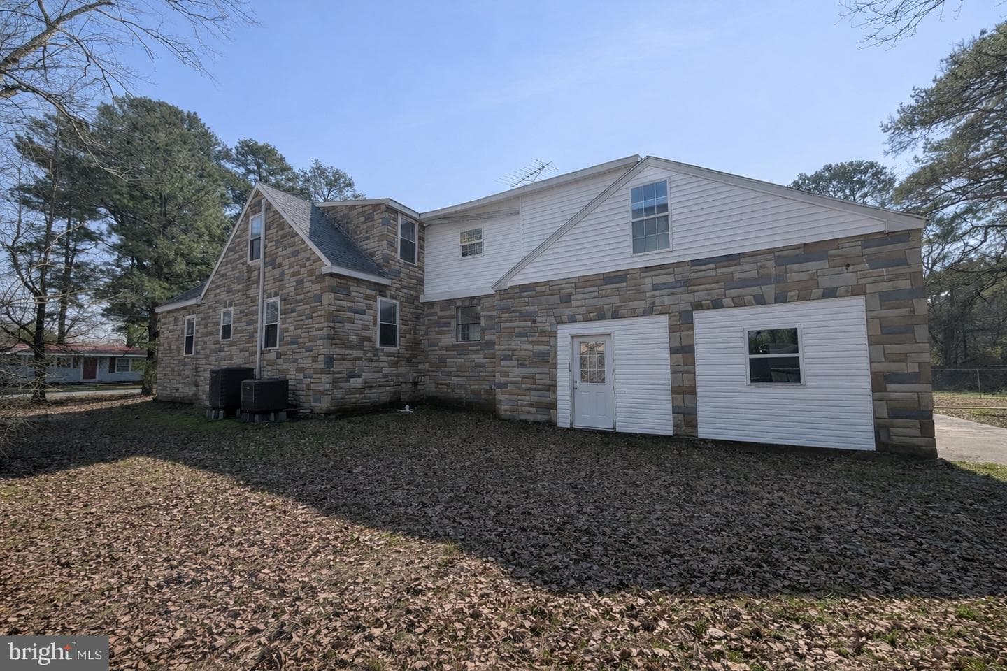6750 Edwards Avenue photo 34