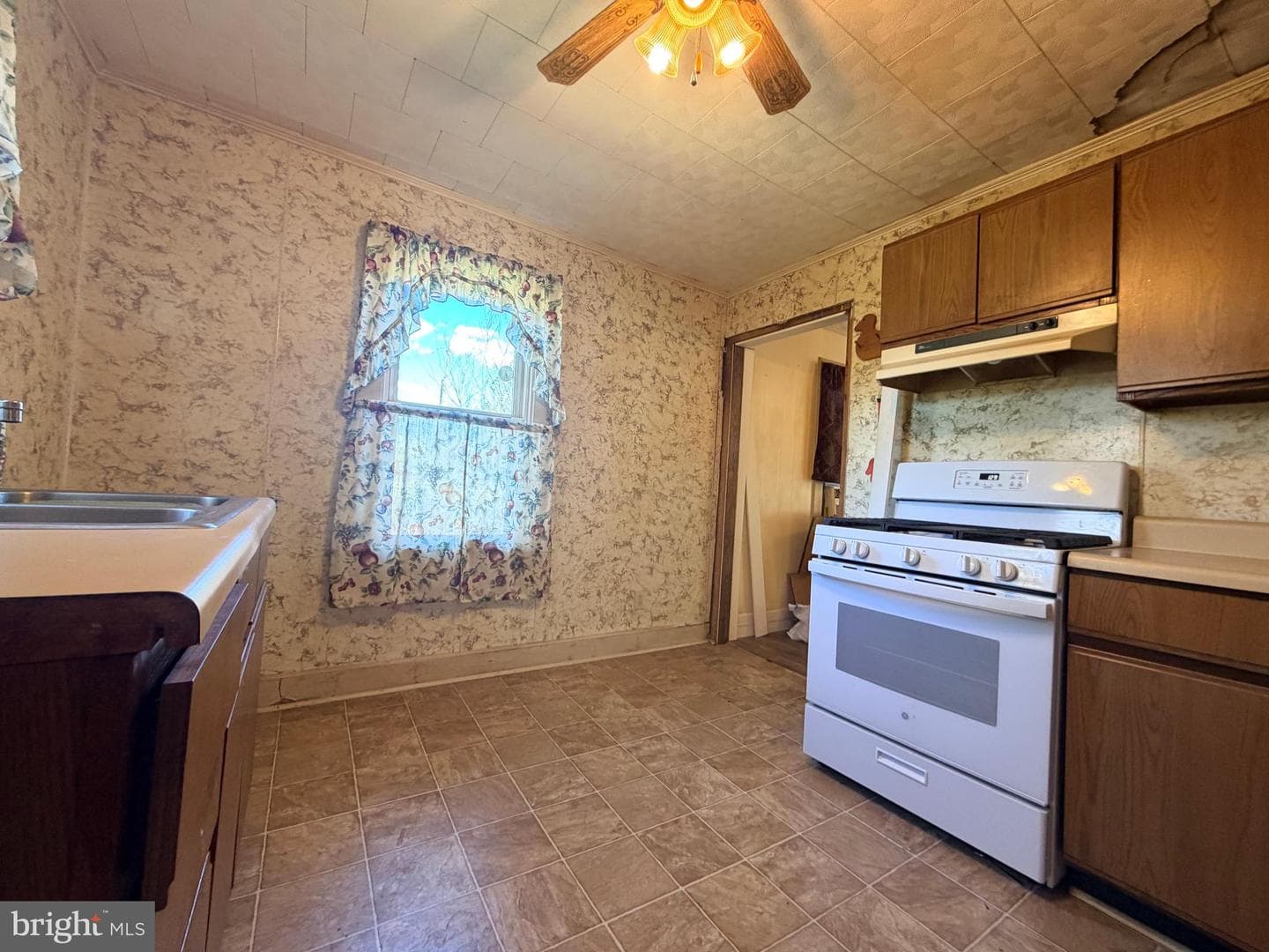 5934 Quantico Road photo 9