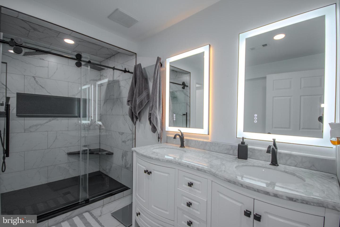 1519 Anchors Way photo 32