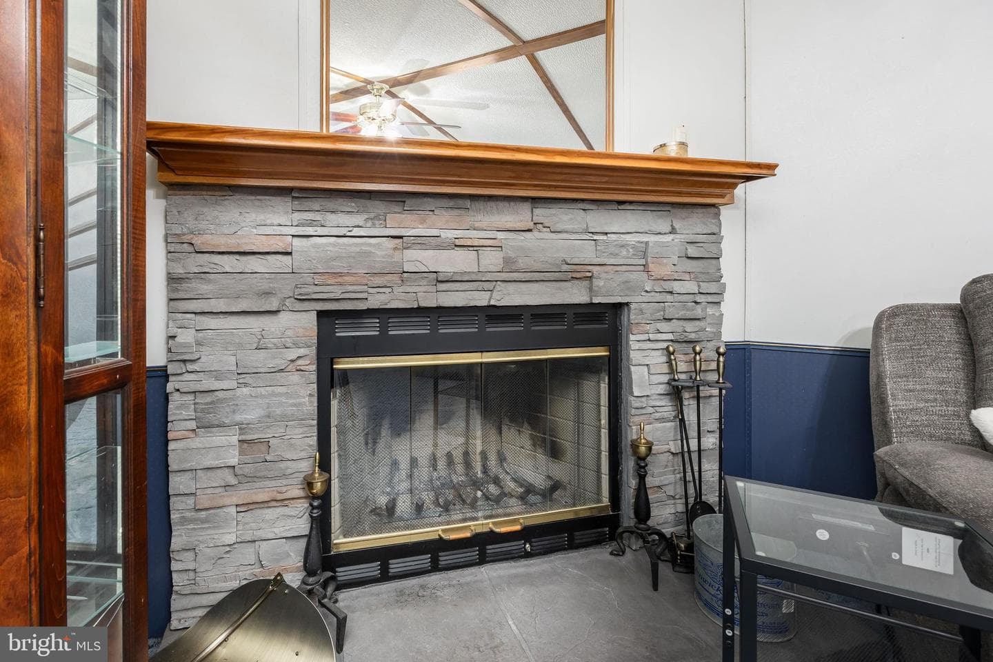 22139 Royal Oak Road photo 13