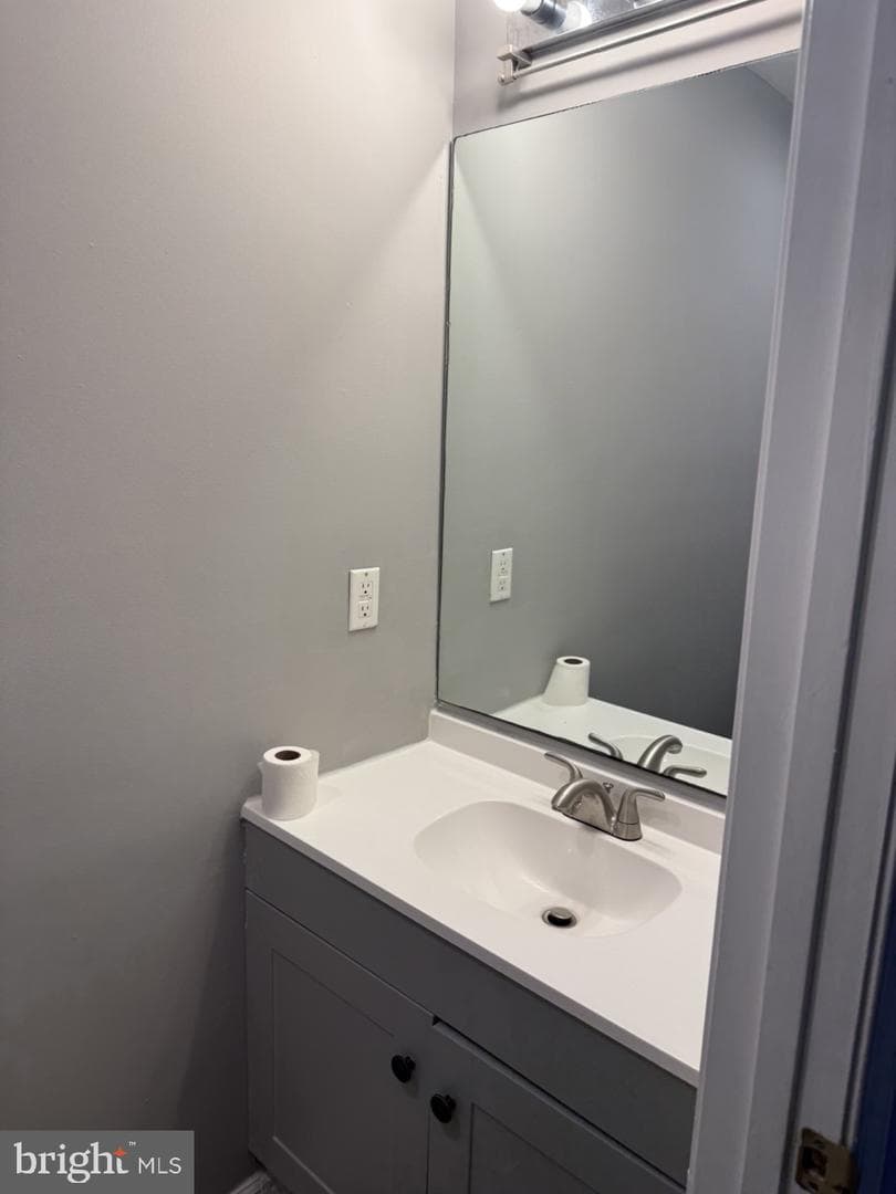 1021 Zircon Court photo 10