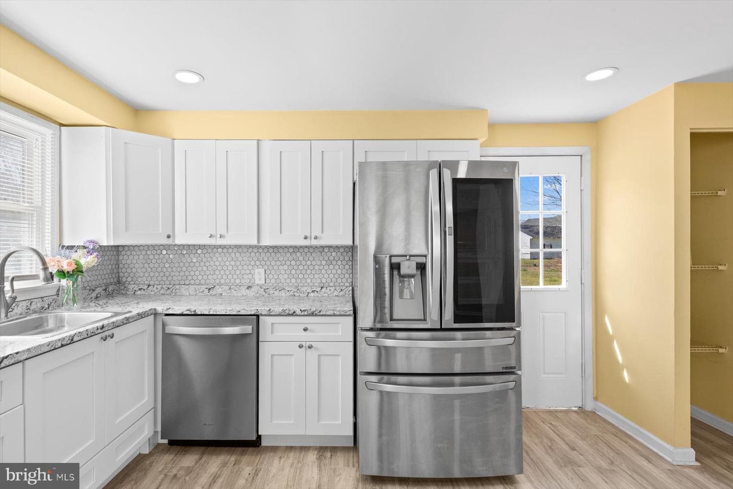 8100 Jersey Road photo 11