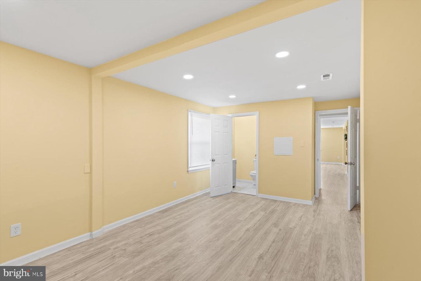 8100 Jersey Road photo 14