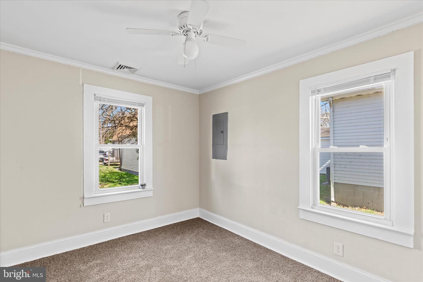 705 Roger Street photo 18