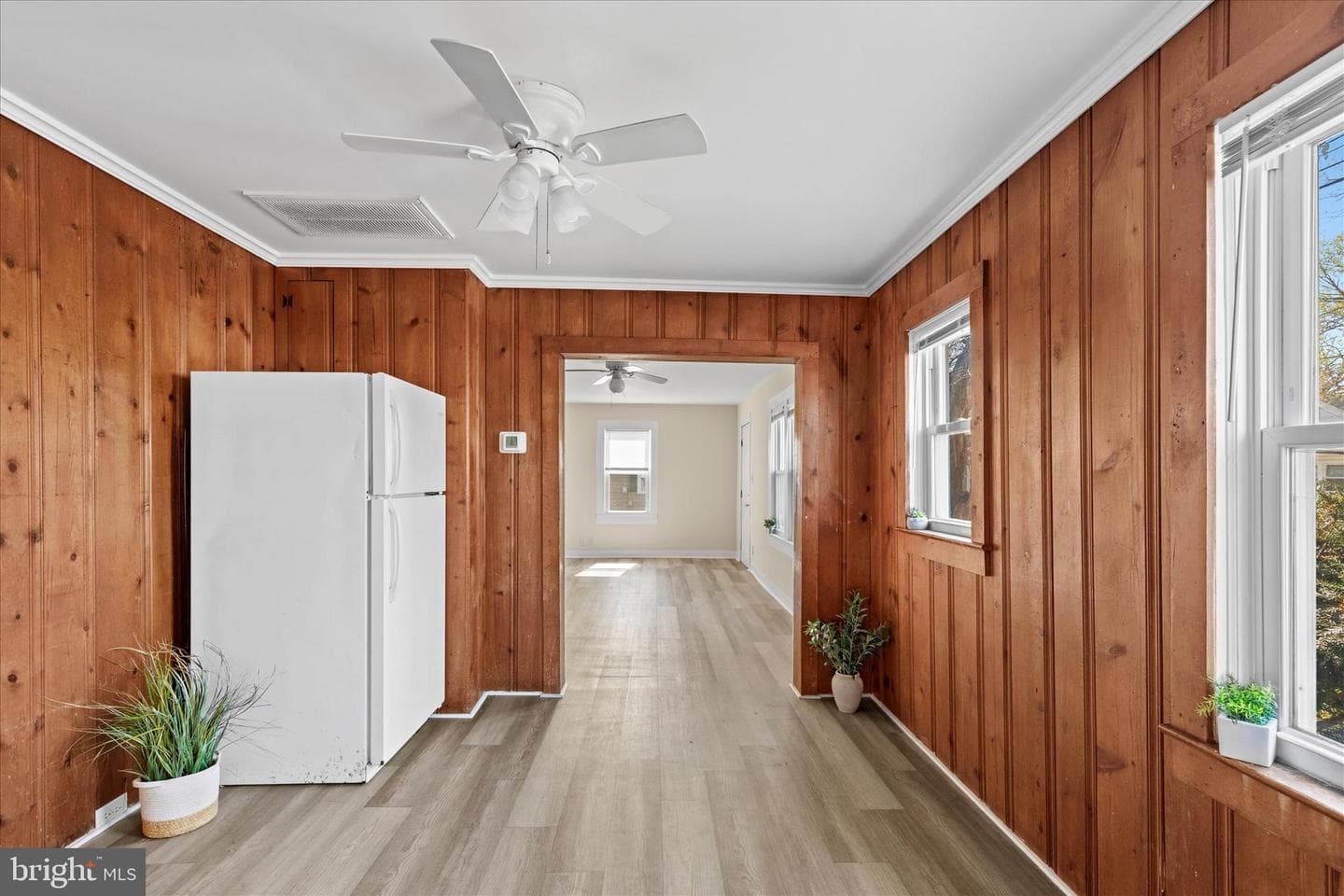 705 Roger Street photo 6