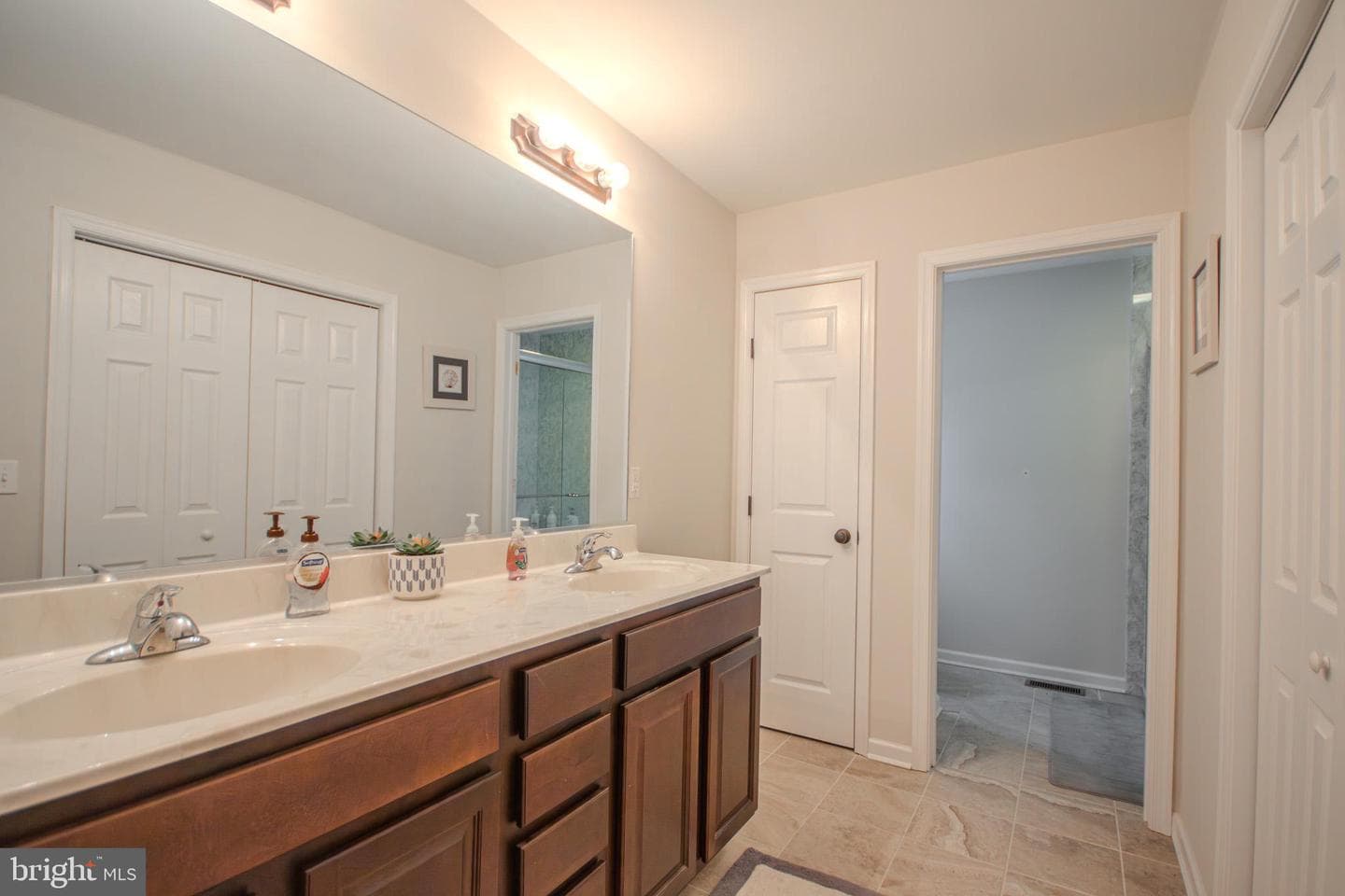 5987 Deer Creek Drive photo 14