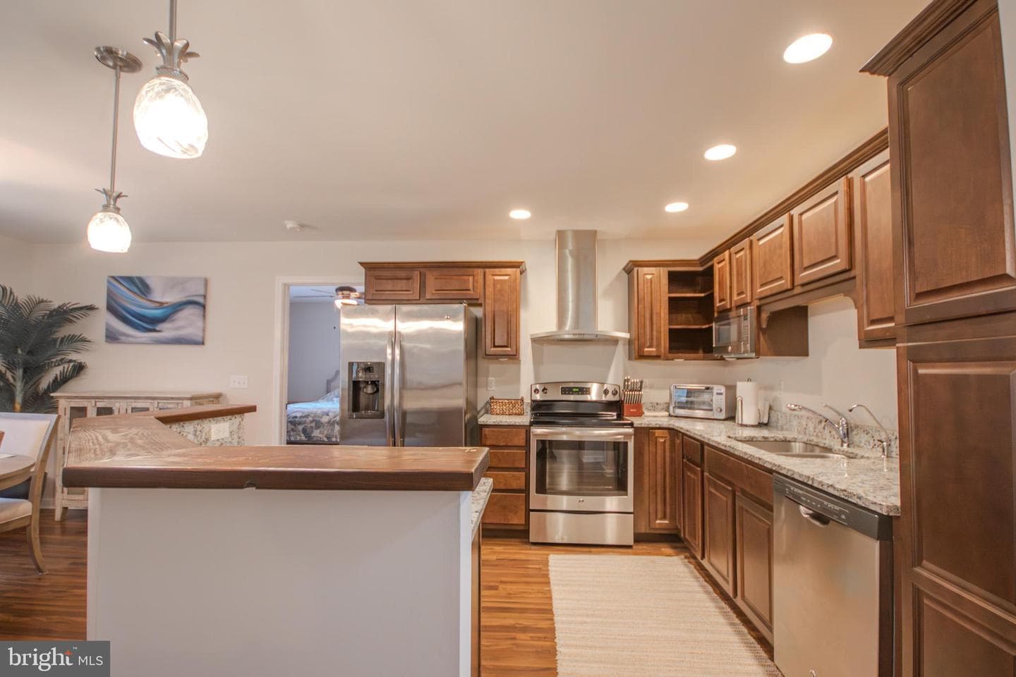 5987 Deer Creek Drive photo 4