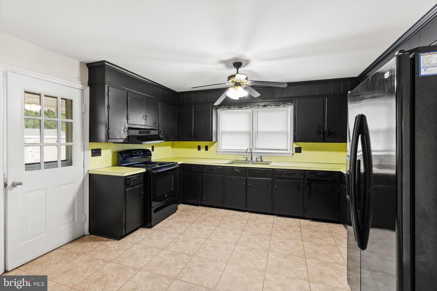 308 E Cedar Lane photo 8