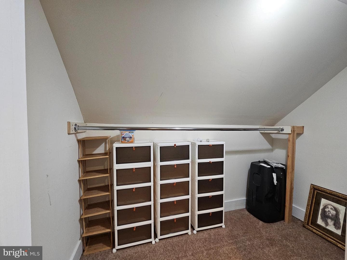 312 S Haven Avenue photo 16