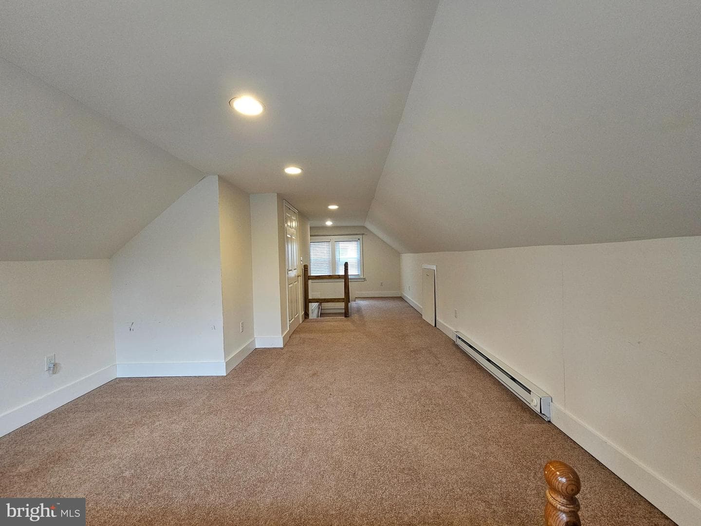 312 S Haven Avenue photo 17