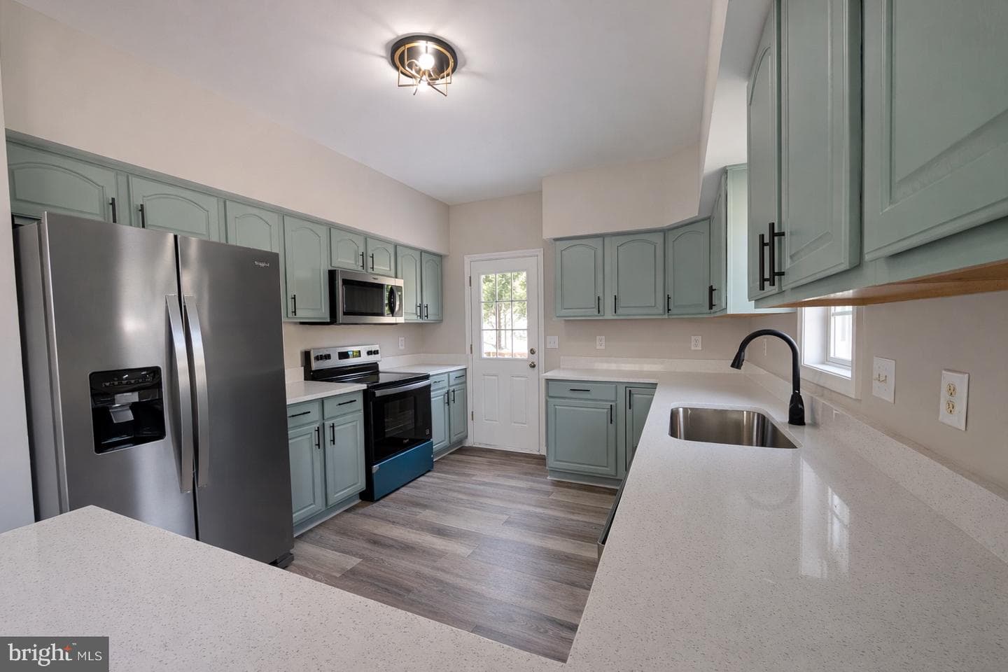 1212 Emerson Avenue photo 5