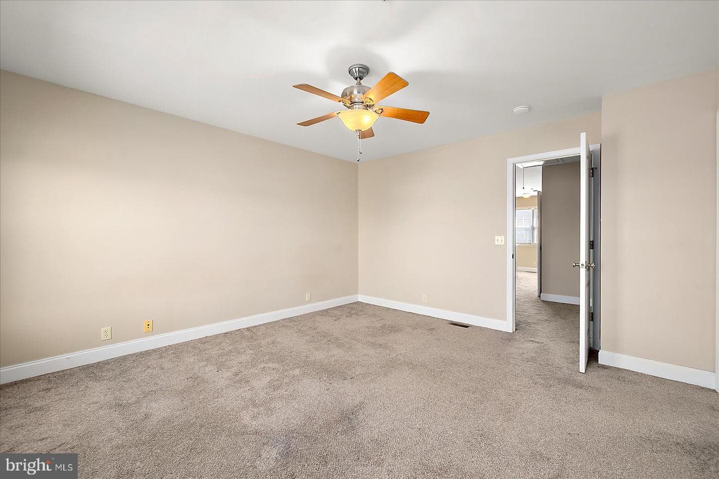1443 Hidden Meadow Lane photo 25