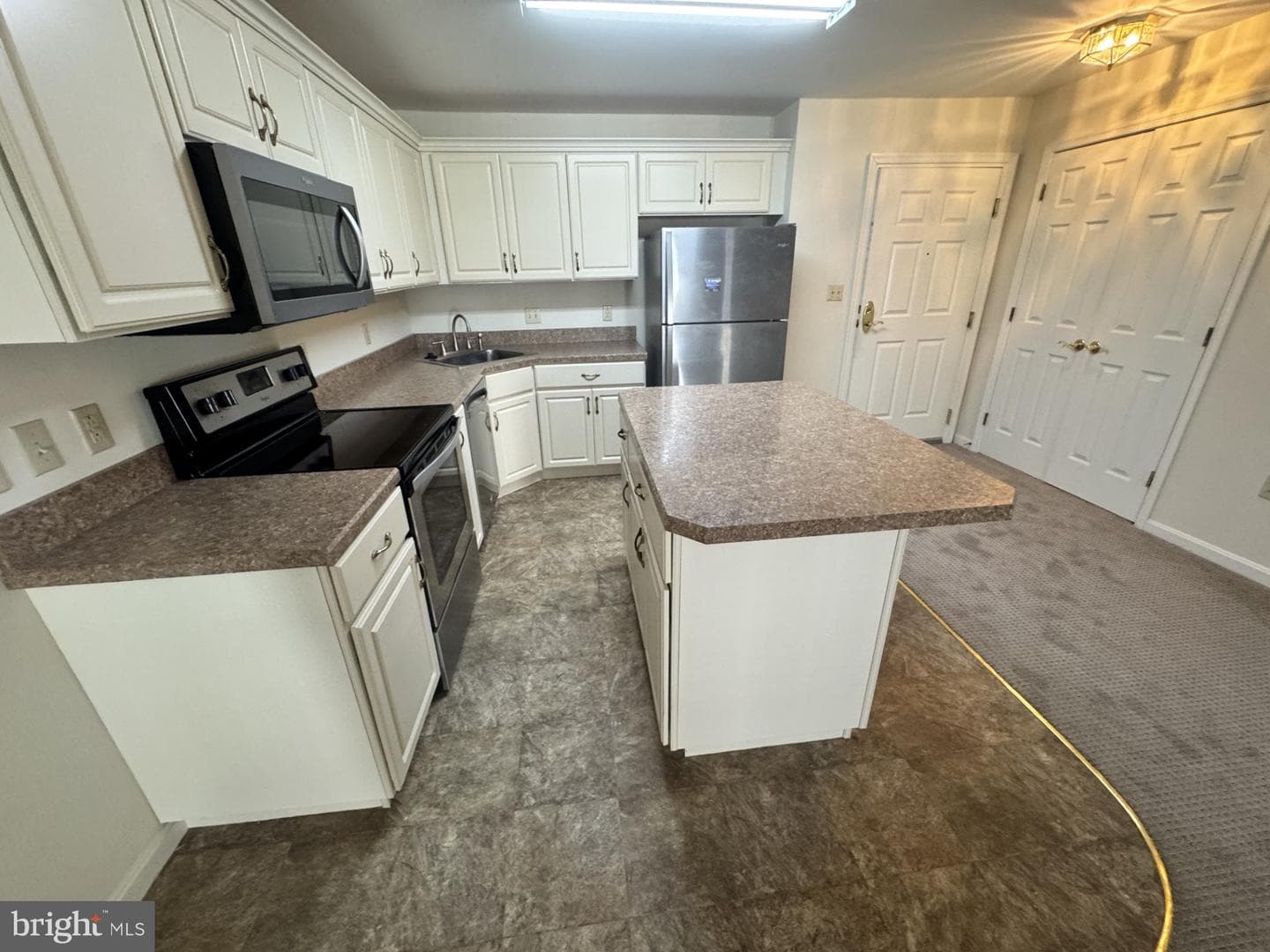 1103 S Schumaker Drive #c-303 photo 3