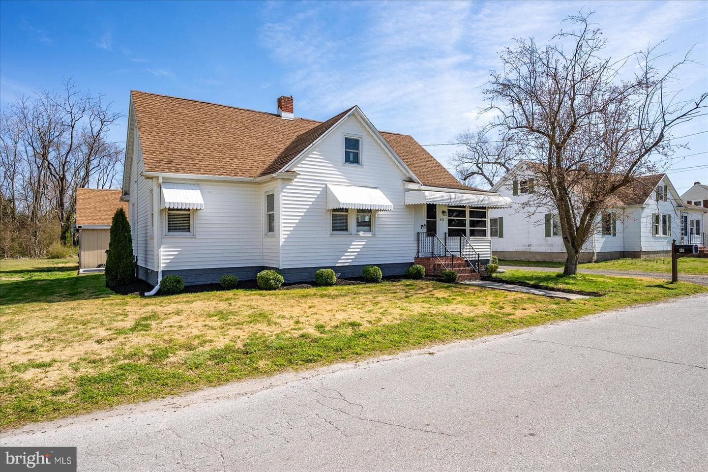 411 E Walnut Street, Hebron
