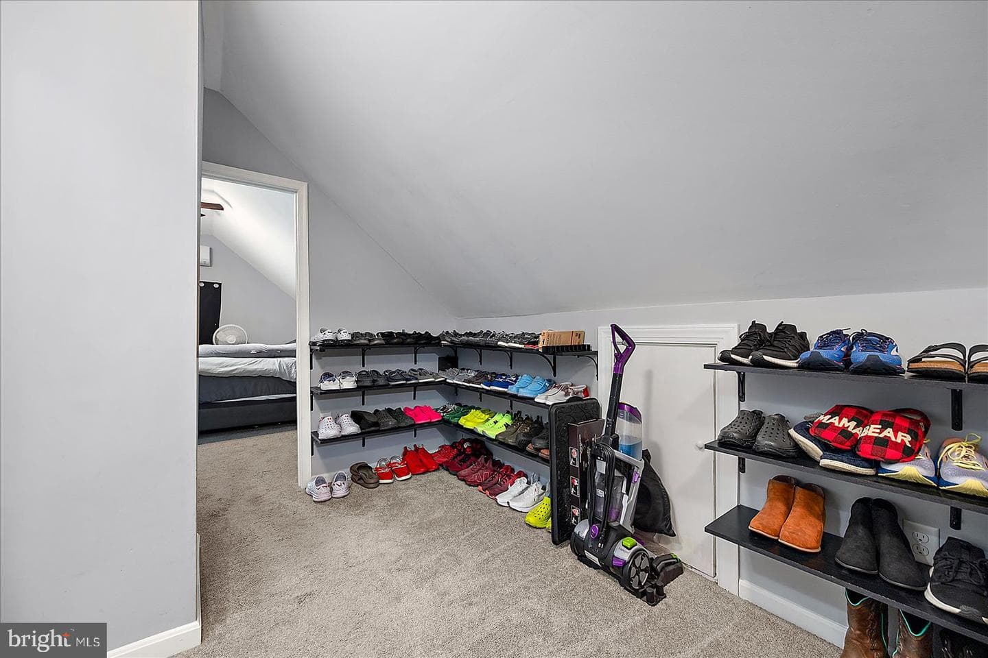 411 E Walnut Street photo 22