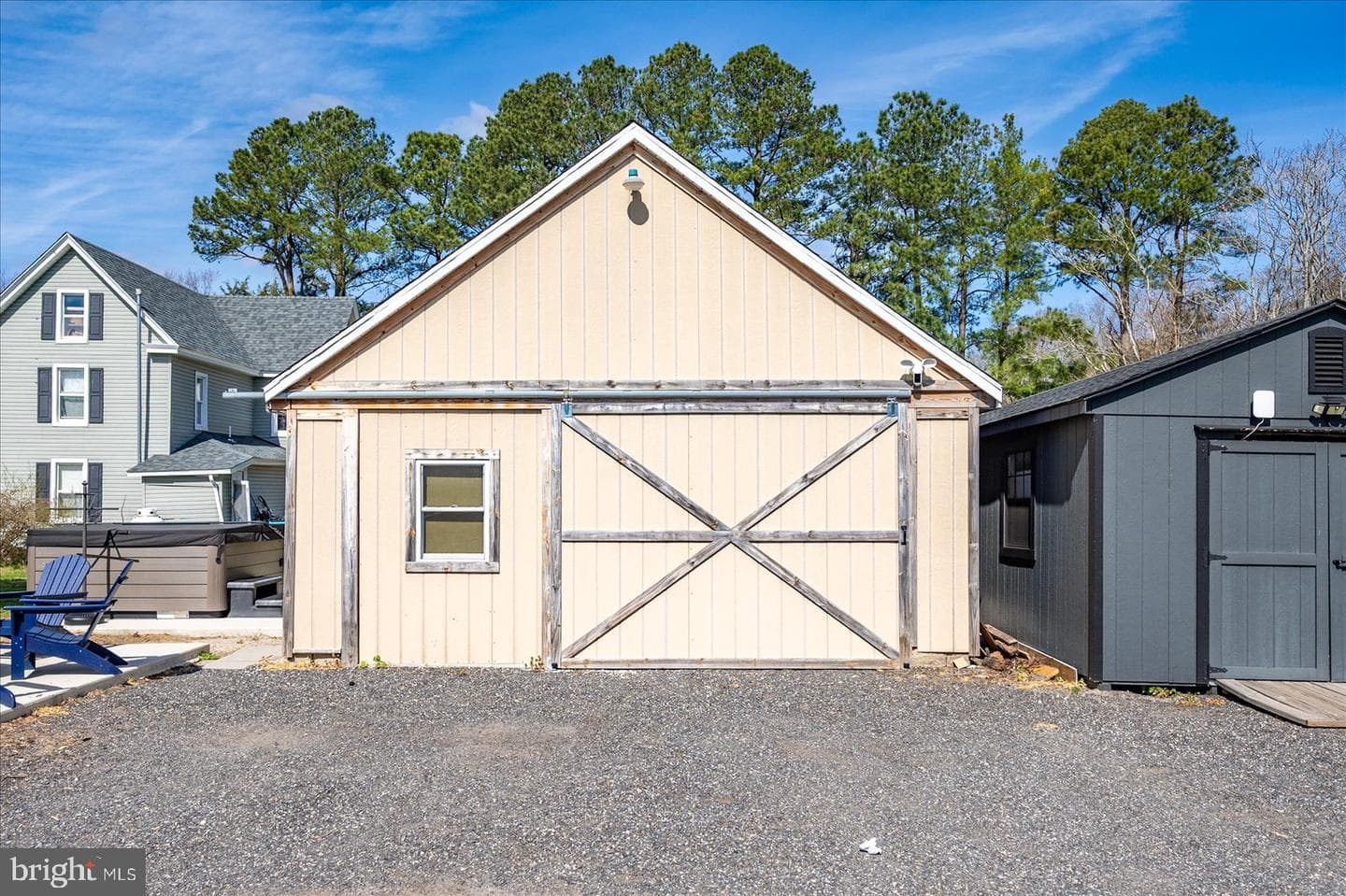 411 E Walnut Street photo 47