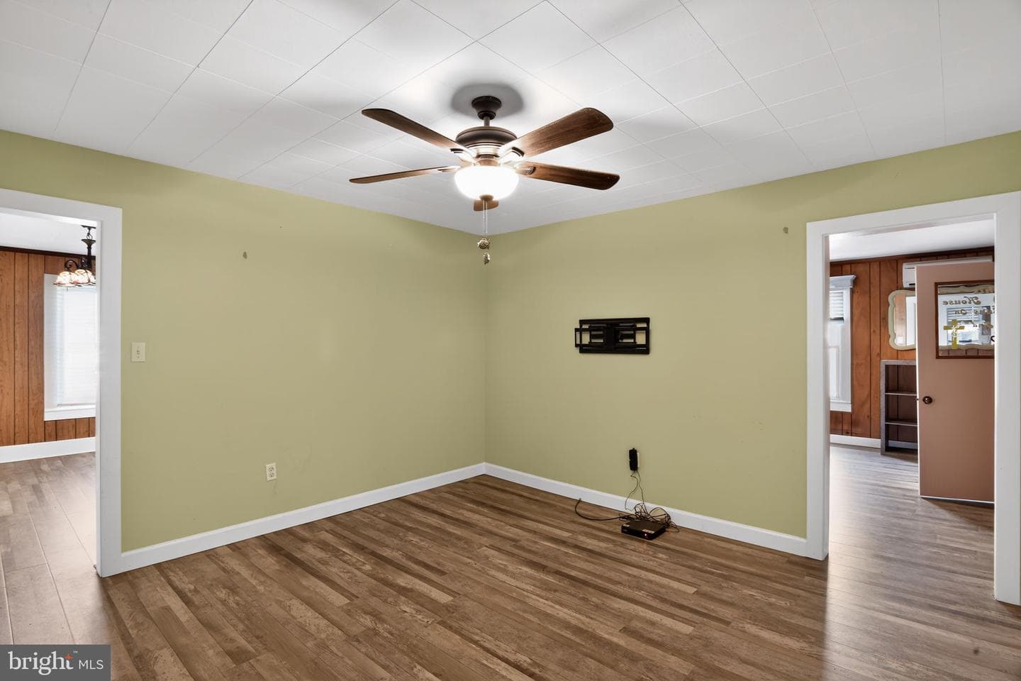 111 E Lillian Street photo 12