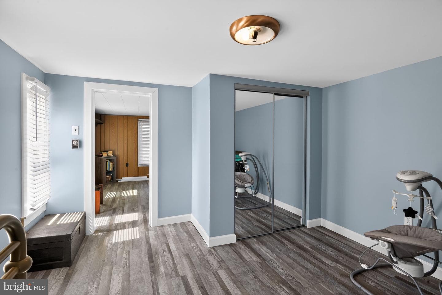 111 E Lillian Street photo 19