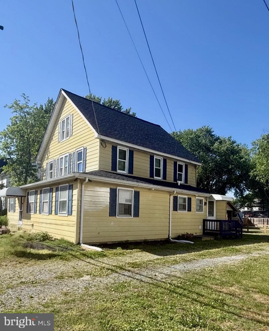 111 E Lillian Street photo 28