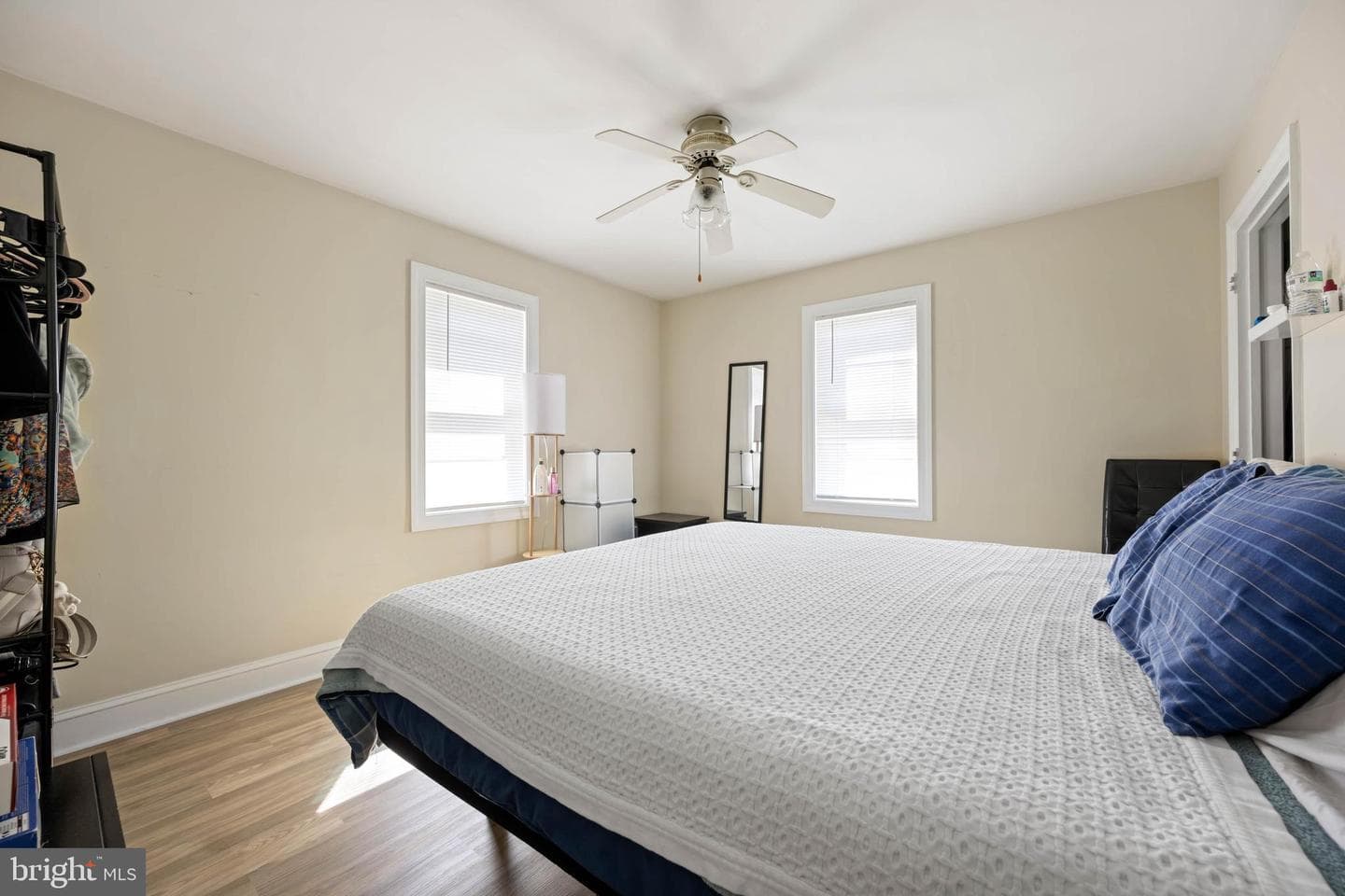 27504 Riverside Drive photo 5
