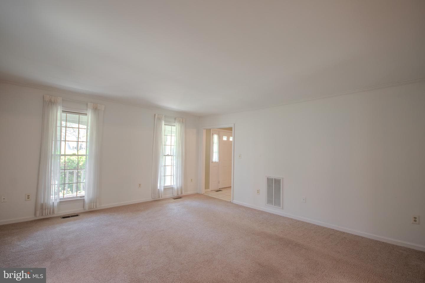 30668 Foxchase Drive photo 18
