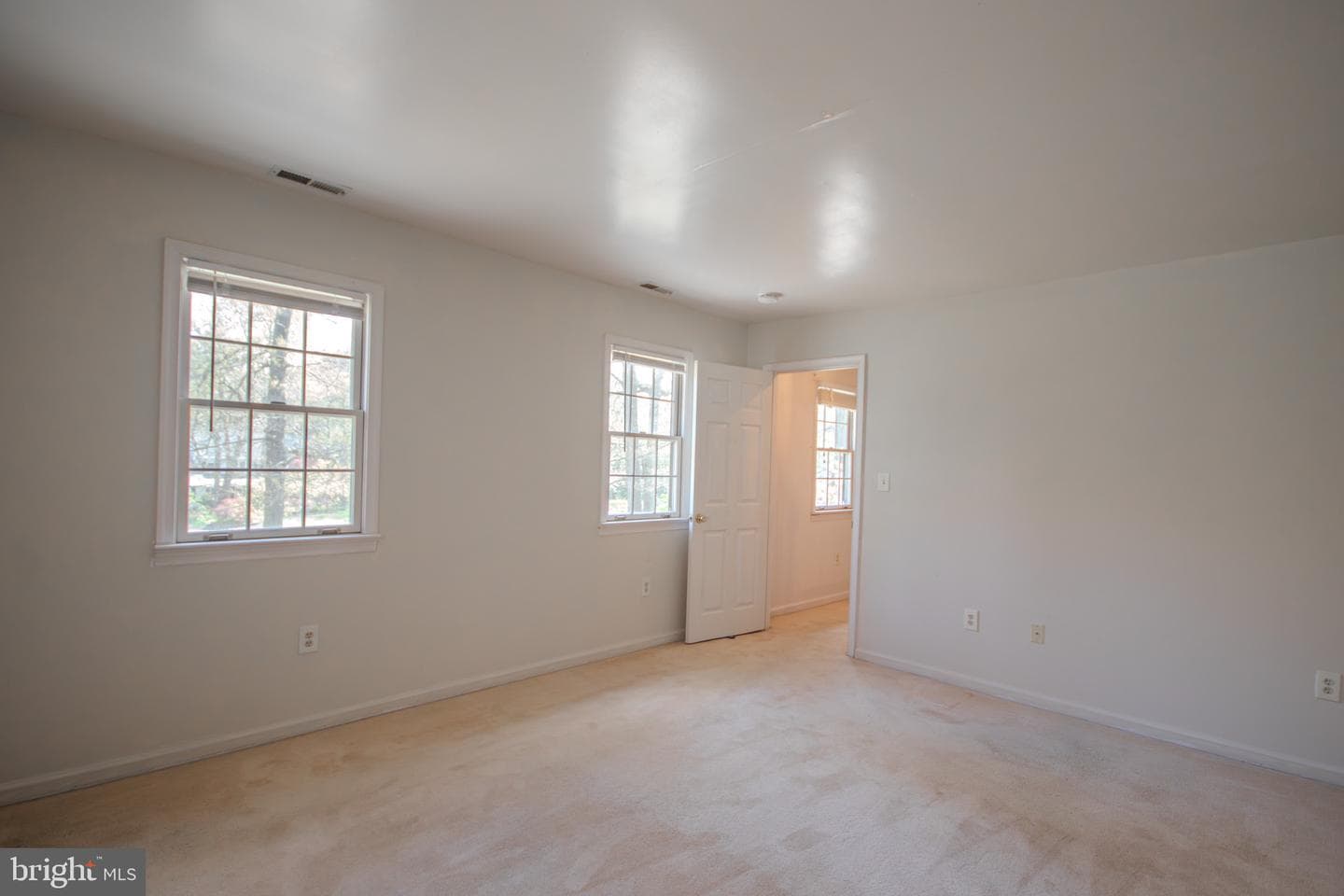 30668 Foxchase Drive photo 35