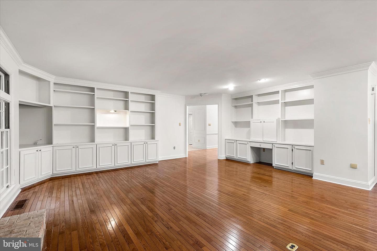 611 N Park Drive photo 21