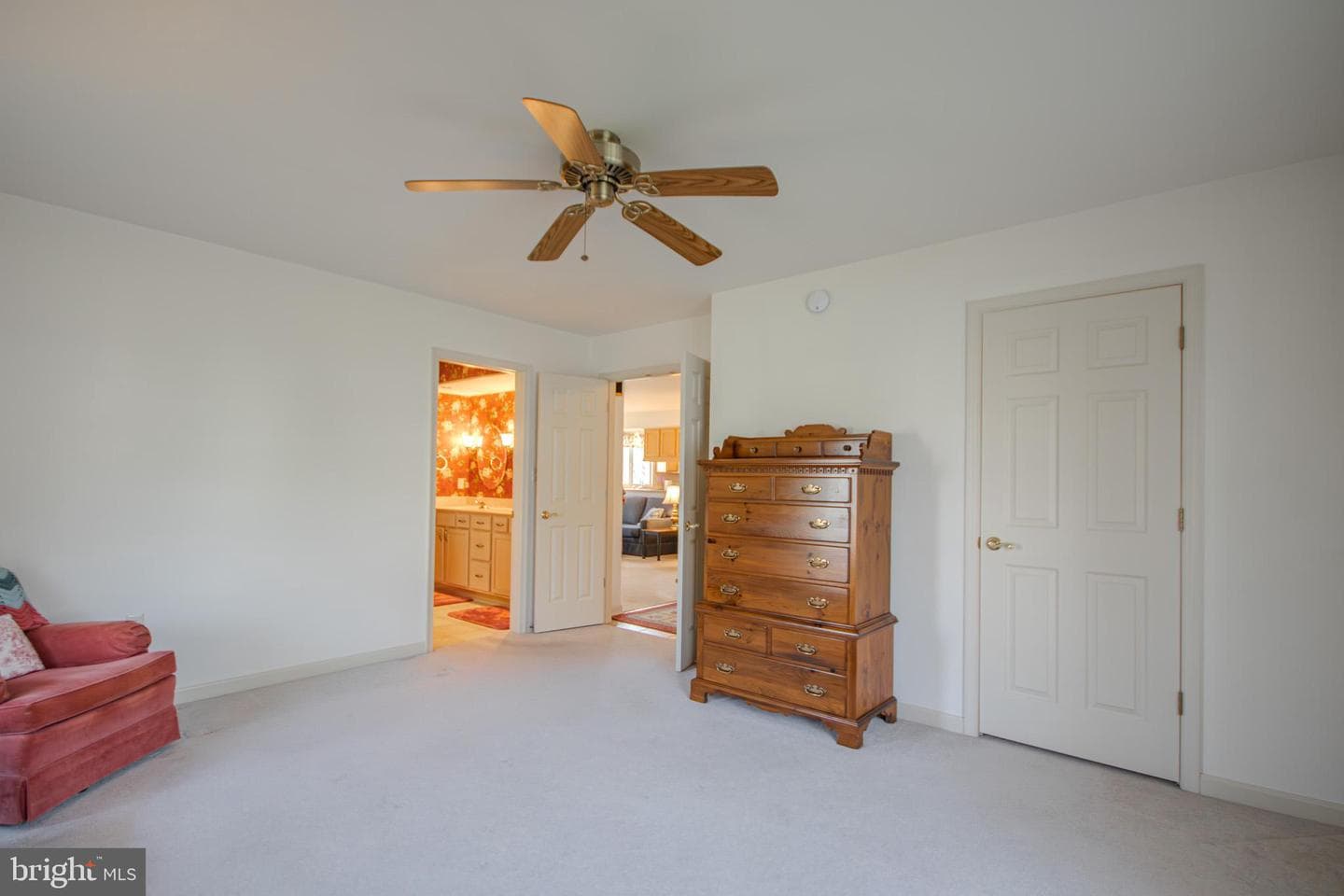 223 Creekside Drive photo 21