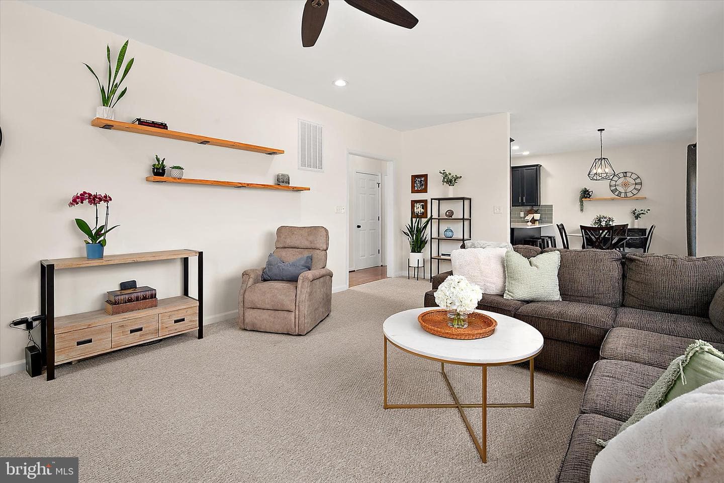 8292 Democracy Drive photo 16