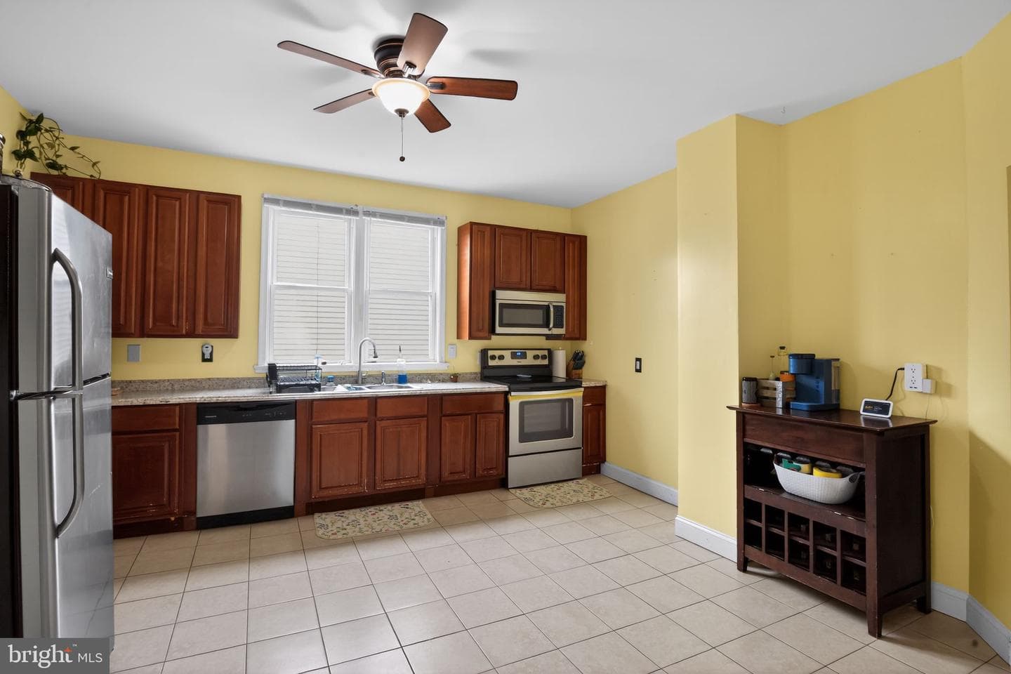 10 E Pine Street photo 5