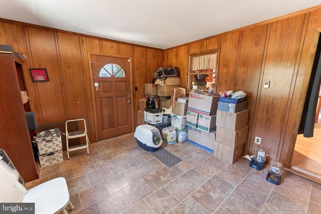 352 Carey Avenue photo 15