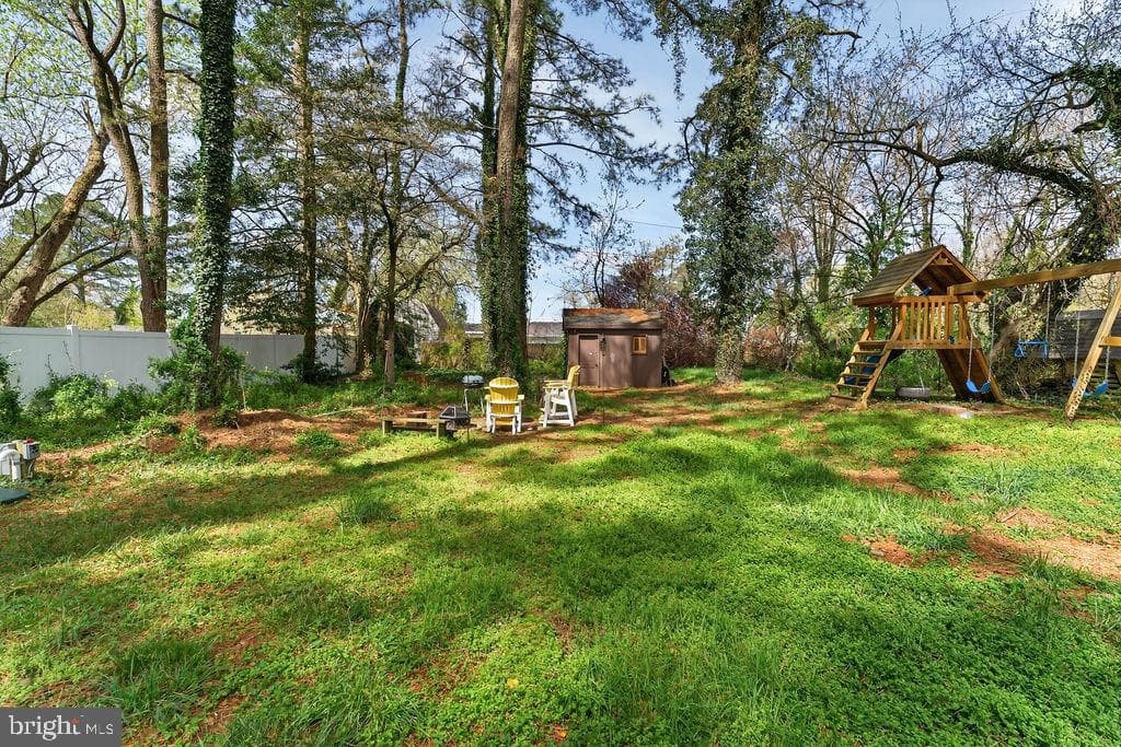 352 Carey Avenue photo 7