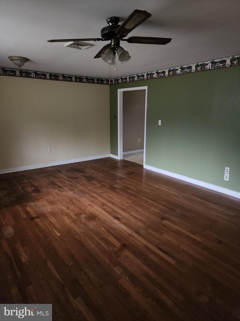 34598 Pitts Avenue photo 4