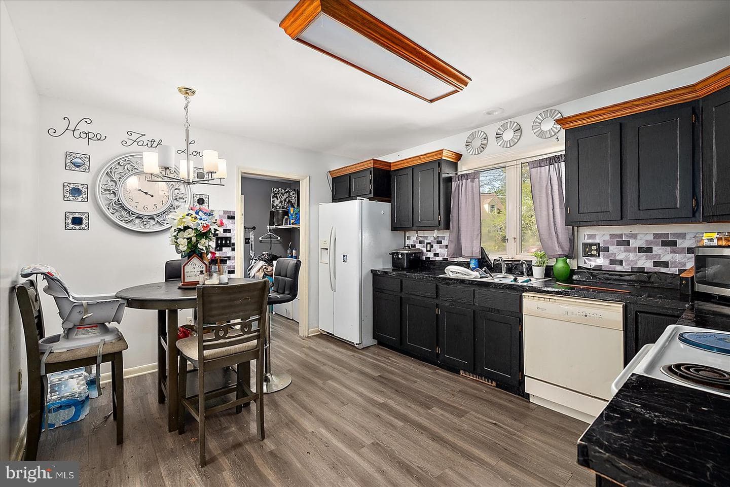 201 Glen Avenue photo 10