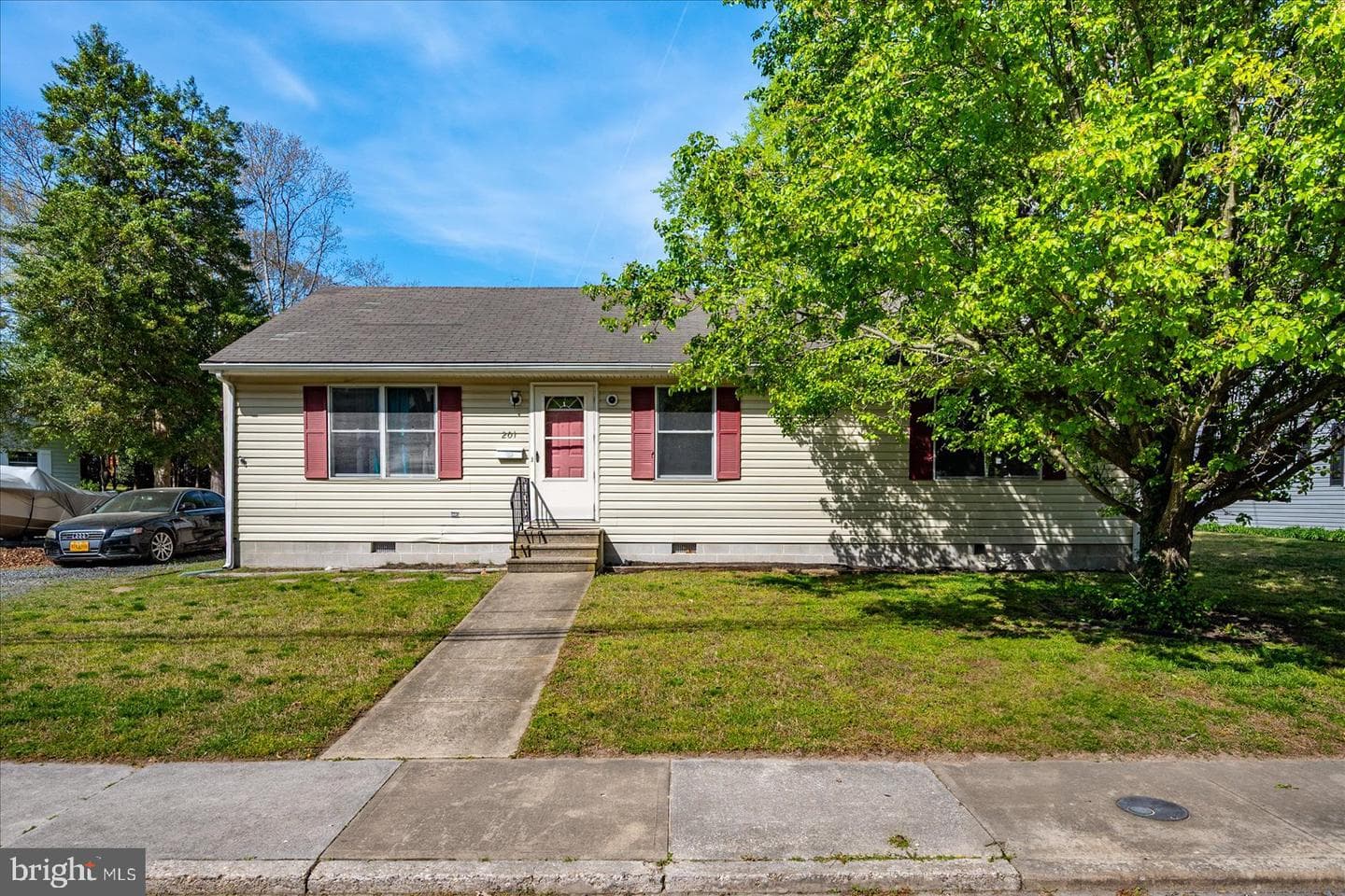 201 Glen Avenue, Salisbury