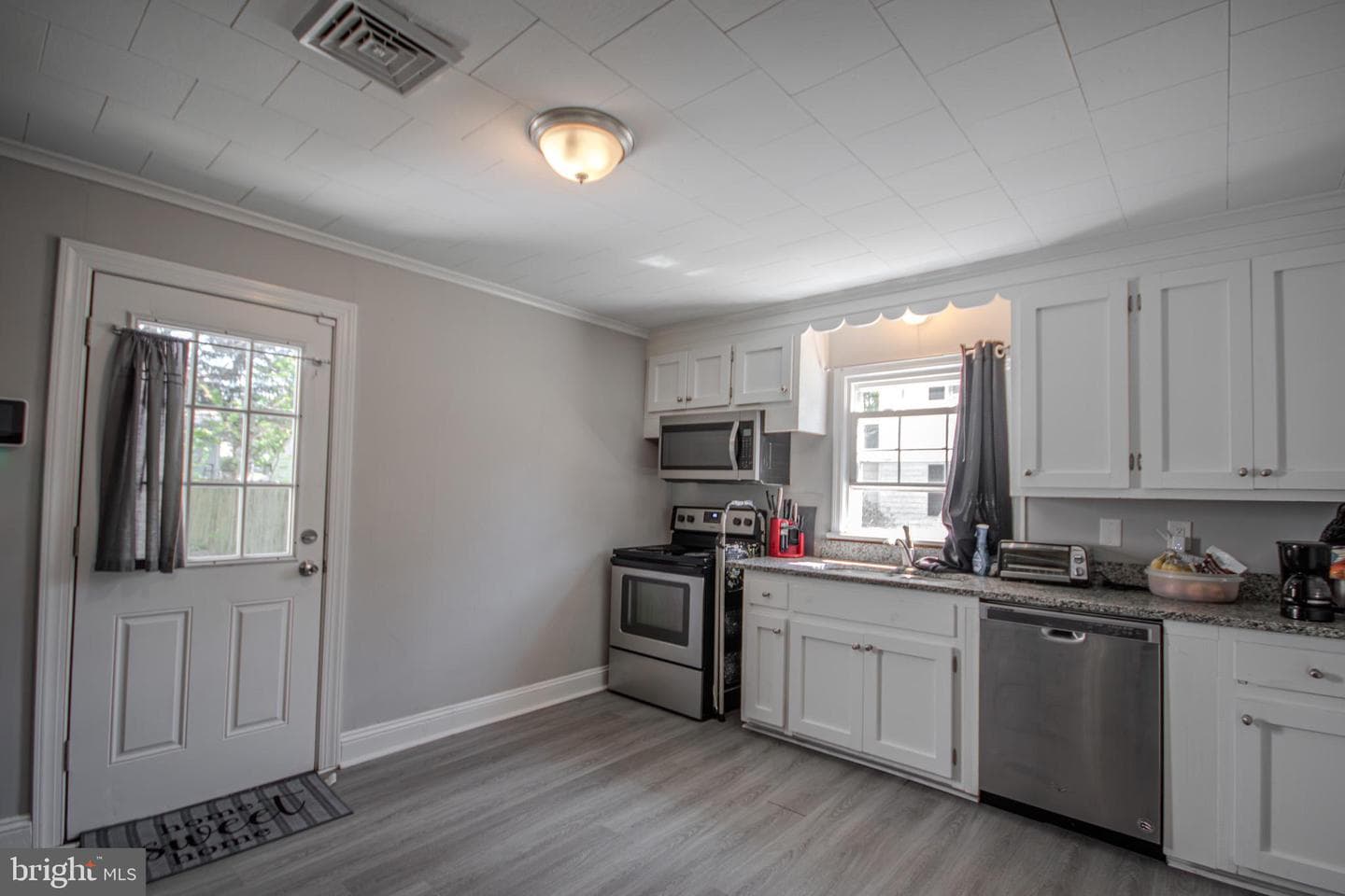 1509 Rose Drive photo 8