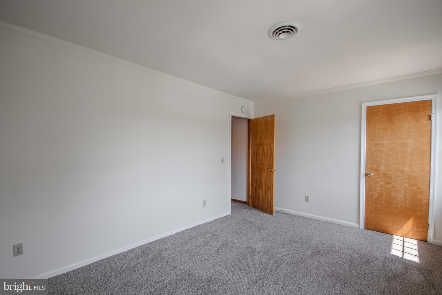 856 Beaglin Park Drive photo 15